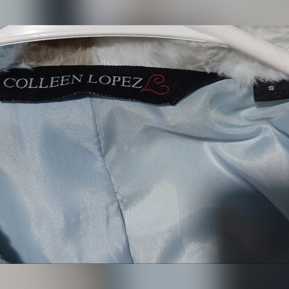 Small Colleen Lopez Faux Fur Jacket In Ice Blue Plaid- Soft, Warm & Breathable - Picture 5 of 16